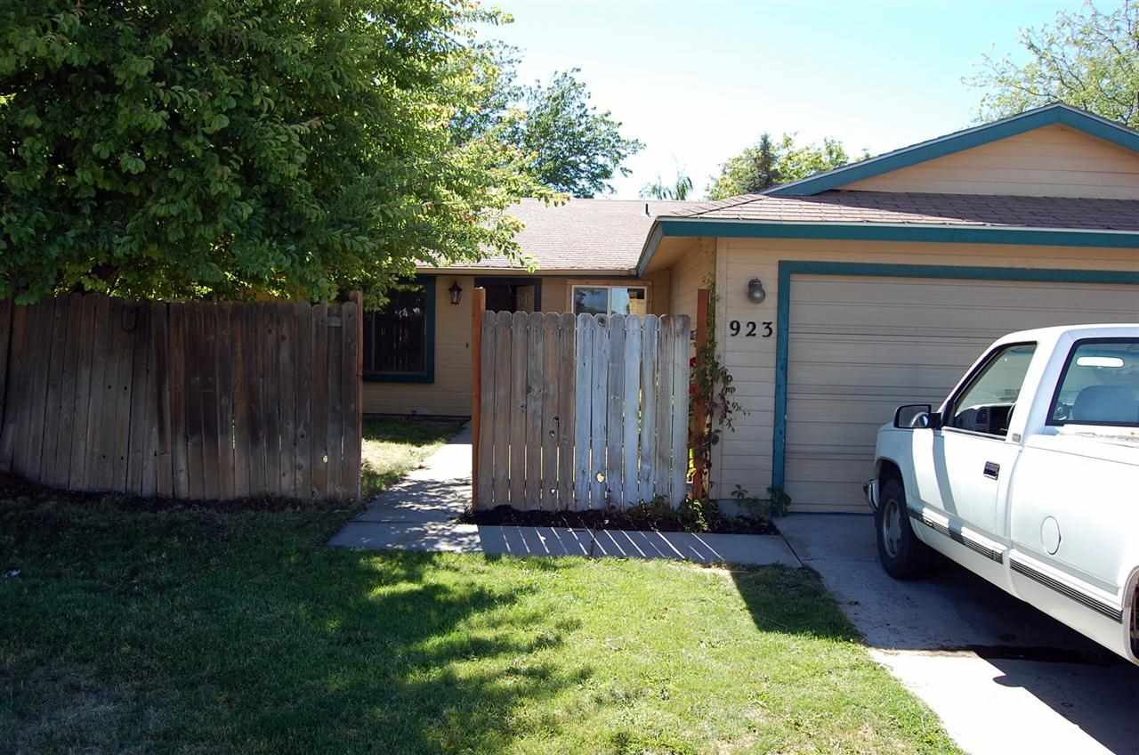 923 Eastland Dr N, Twin Falls, ID 83301 photo 1