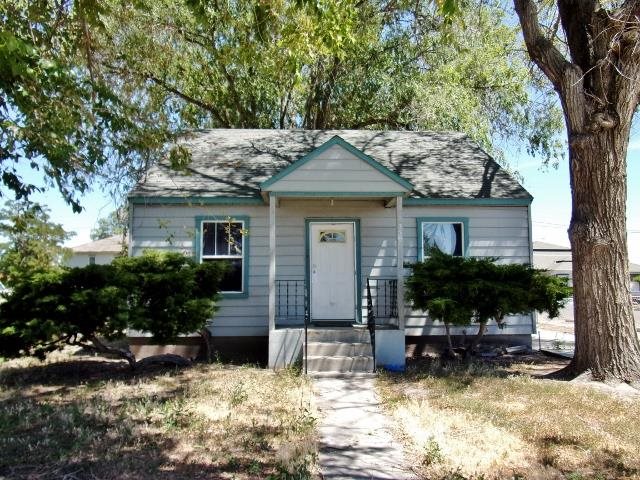 350 SW 4th St, Ontario, OR 97914 photo 1