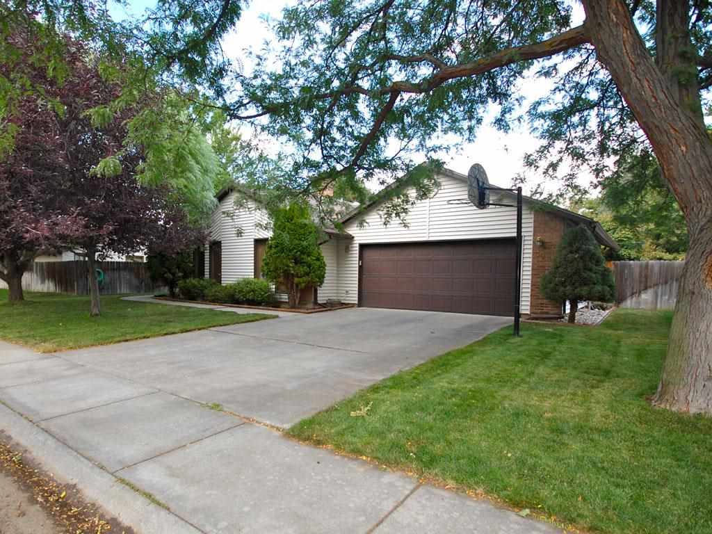 3924 S Law Ave, Boise, ID 83706 photo 1