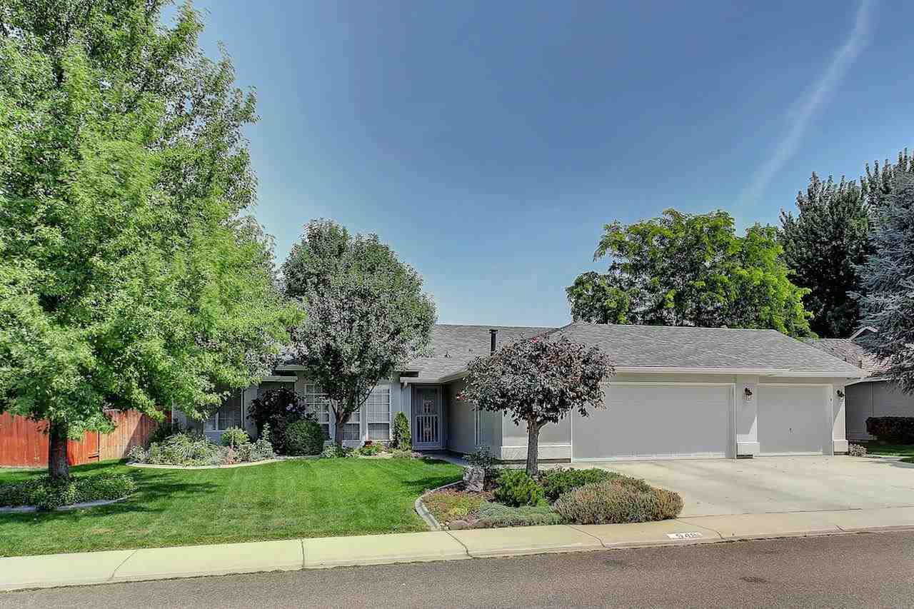 948 N Player Ave, Eagle, ID 83616 photo 1