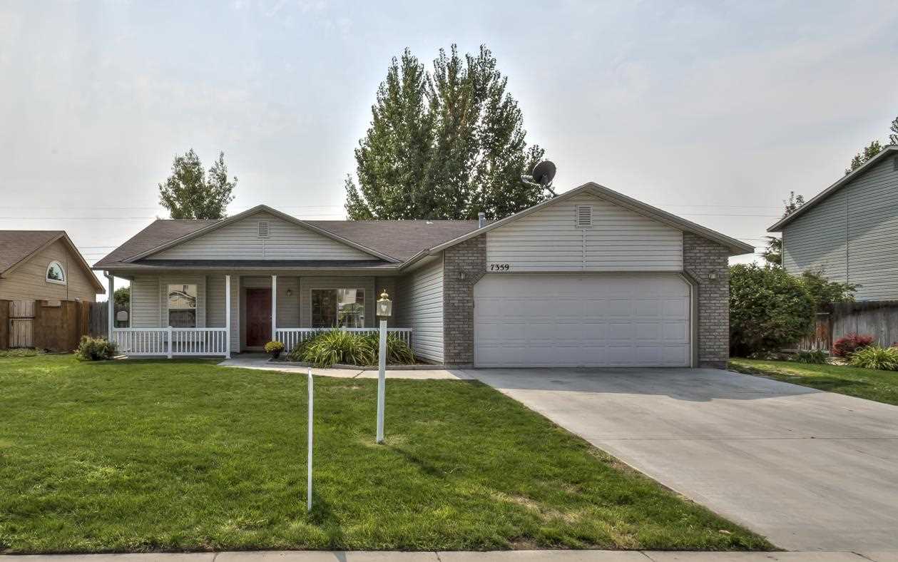 7359 E Nottingham Ln, Nampa, ID 83687 photo 1