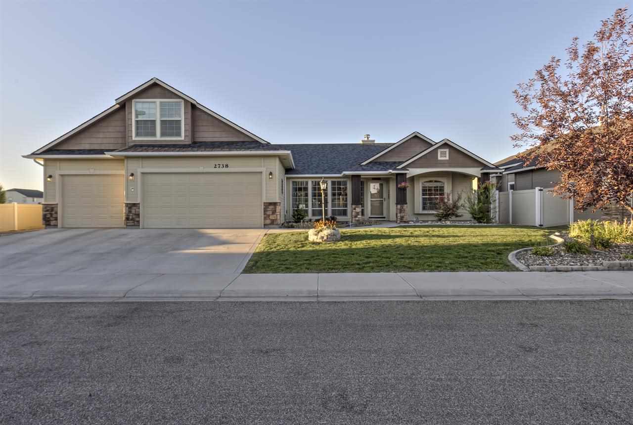 2738 W Ditch Creek Dr, Meridian, ID 83646 photo 1