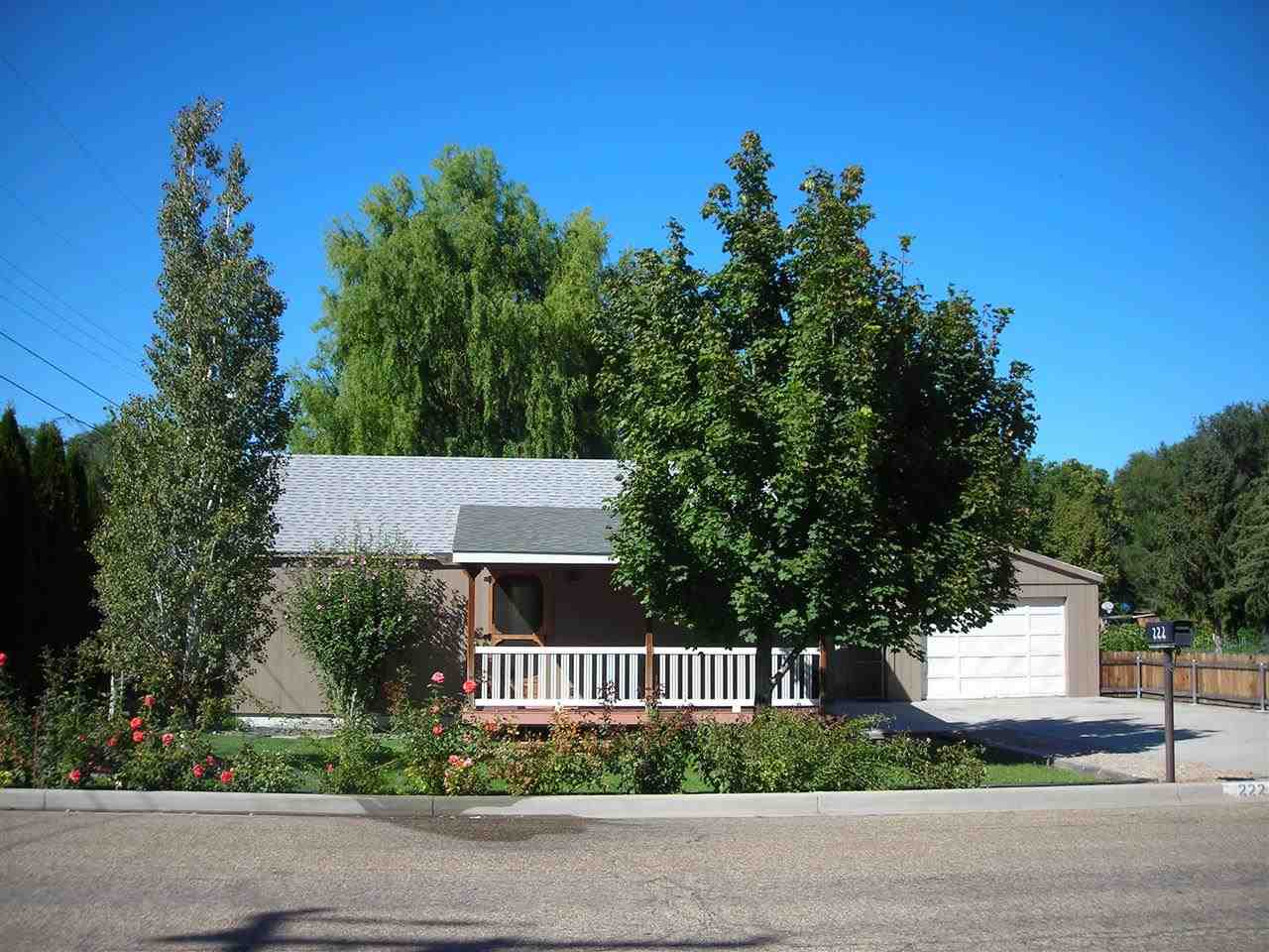 222 Delaware Ave, Nampa, ID 83651 photo 1