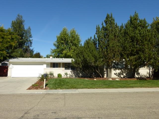 9528 W Pinedale Dr, Boise, ID 83704 photo 1