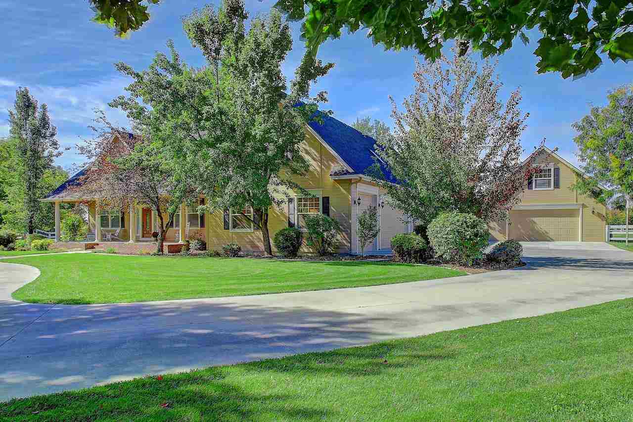1805 N Chaucer Way, Eagle, ID 83616 photo 1