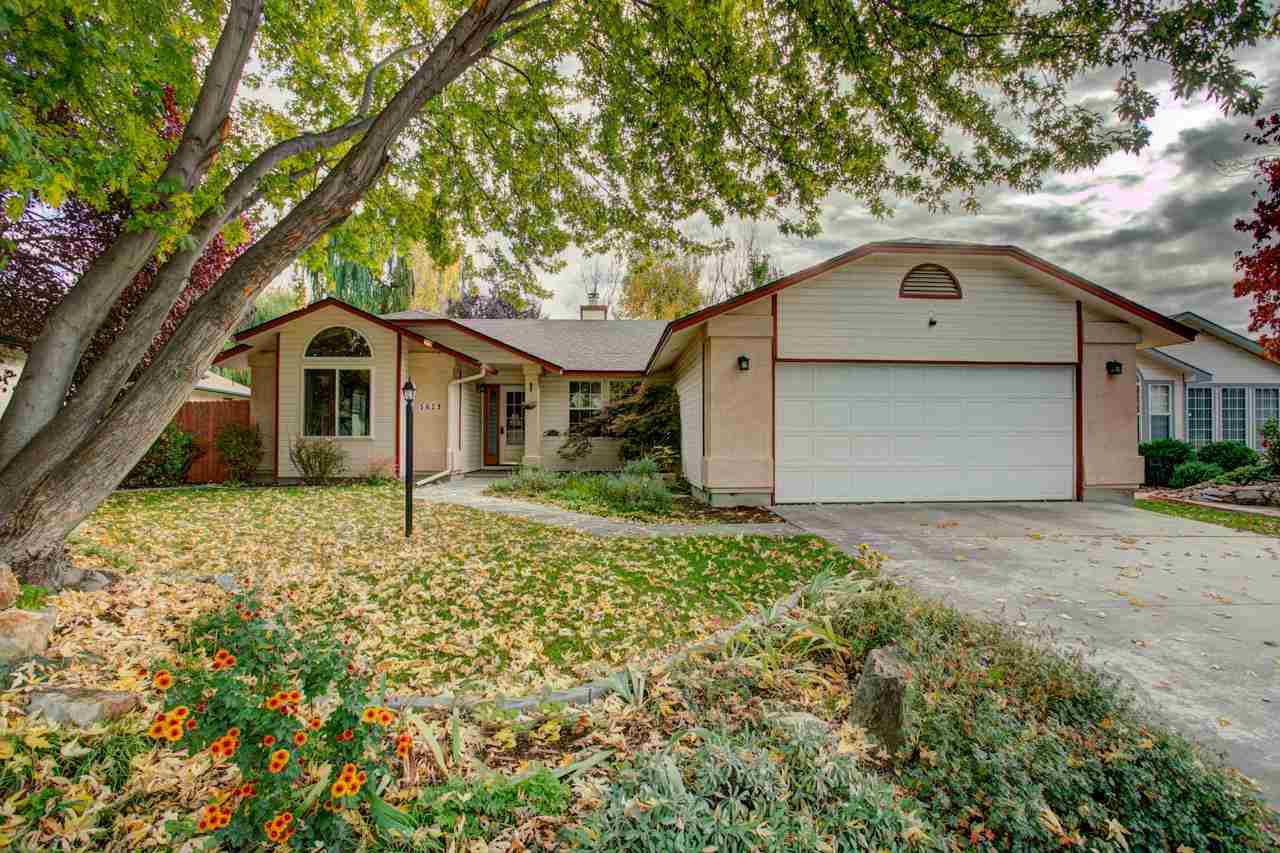 5629 W Lucky Dr, Boise, ID 83703 photo 1