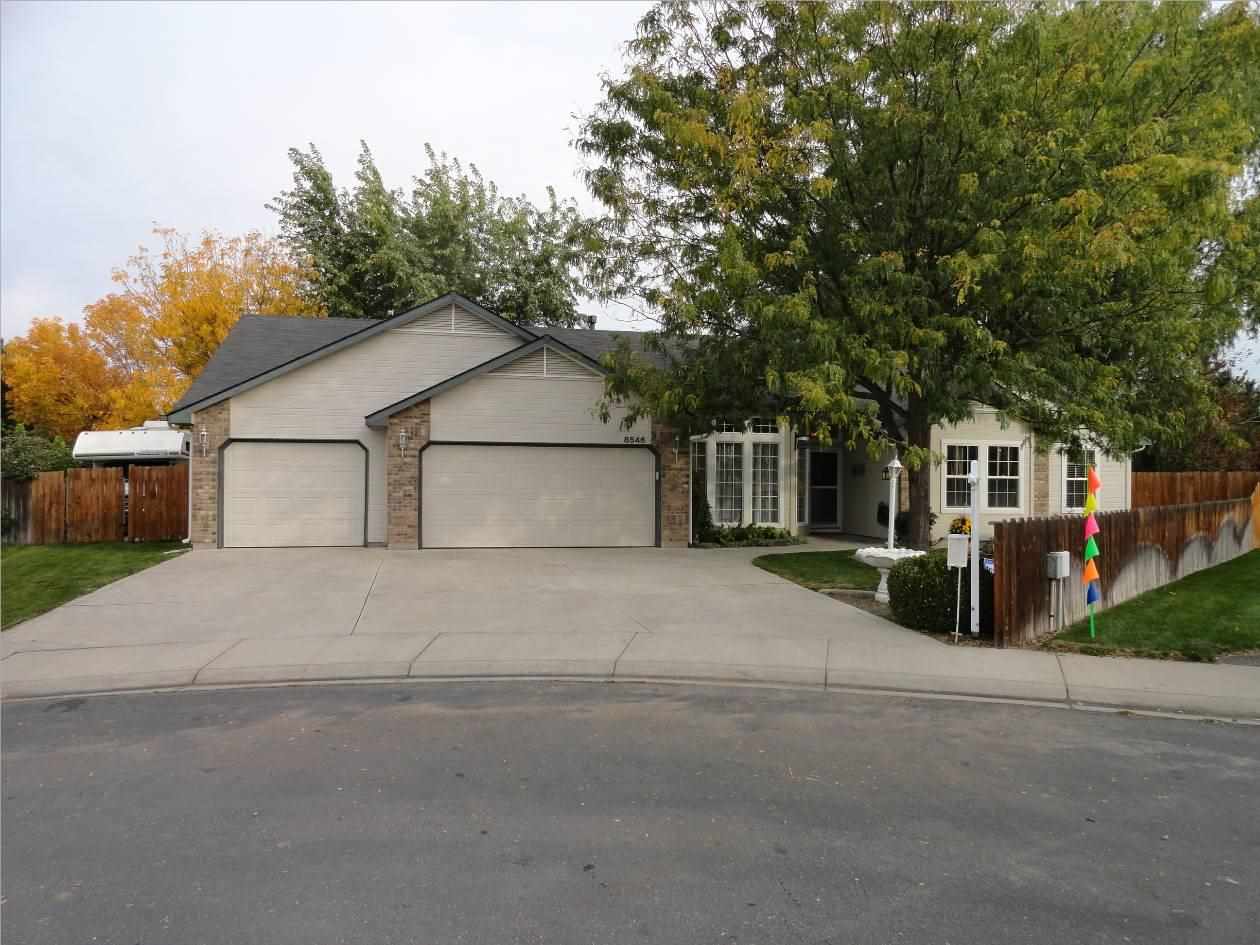 8546 W Orbit Dr, Boise, ID 83709 photo 1