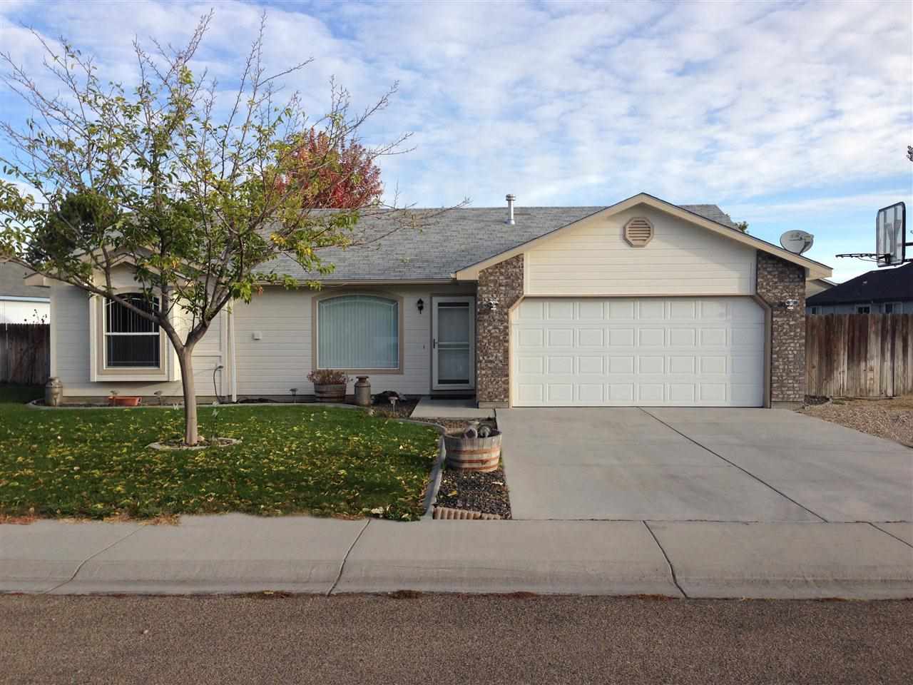 7410 Edgebrook Dr, Nampa, ID 83687 photo 1