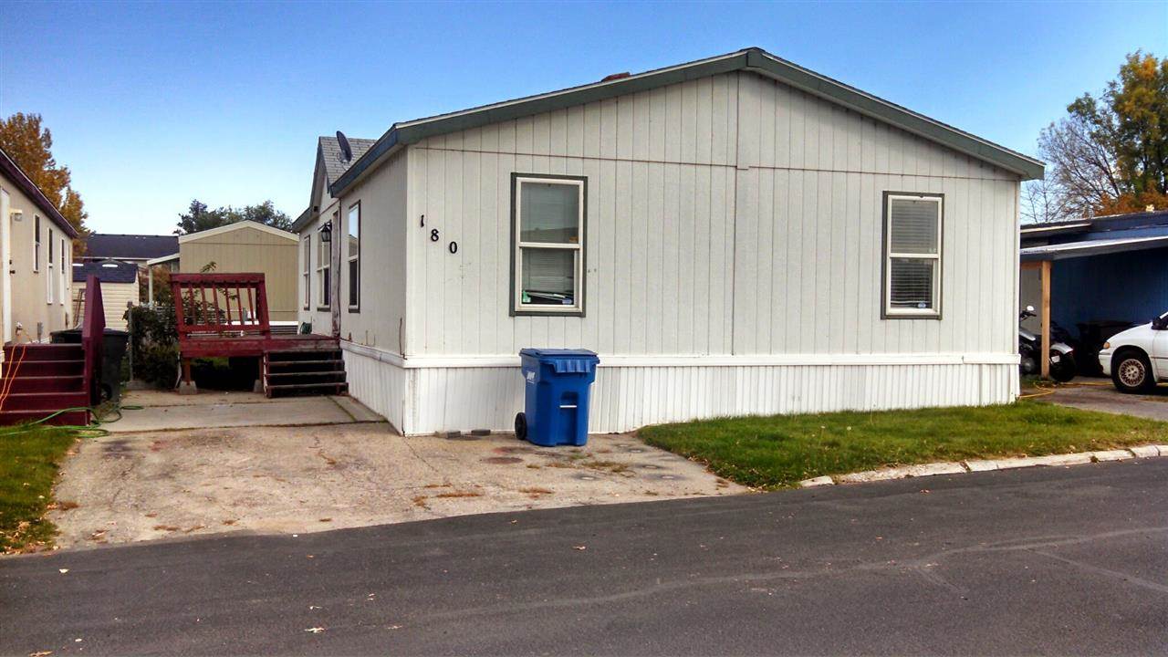 180 Flagstone, Eagle, ID 83616 photo 1