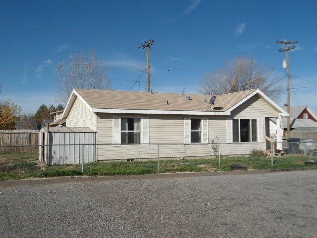 228 7th St, Filer, ID 83328 photo 1