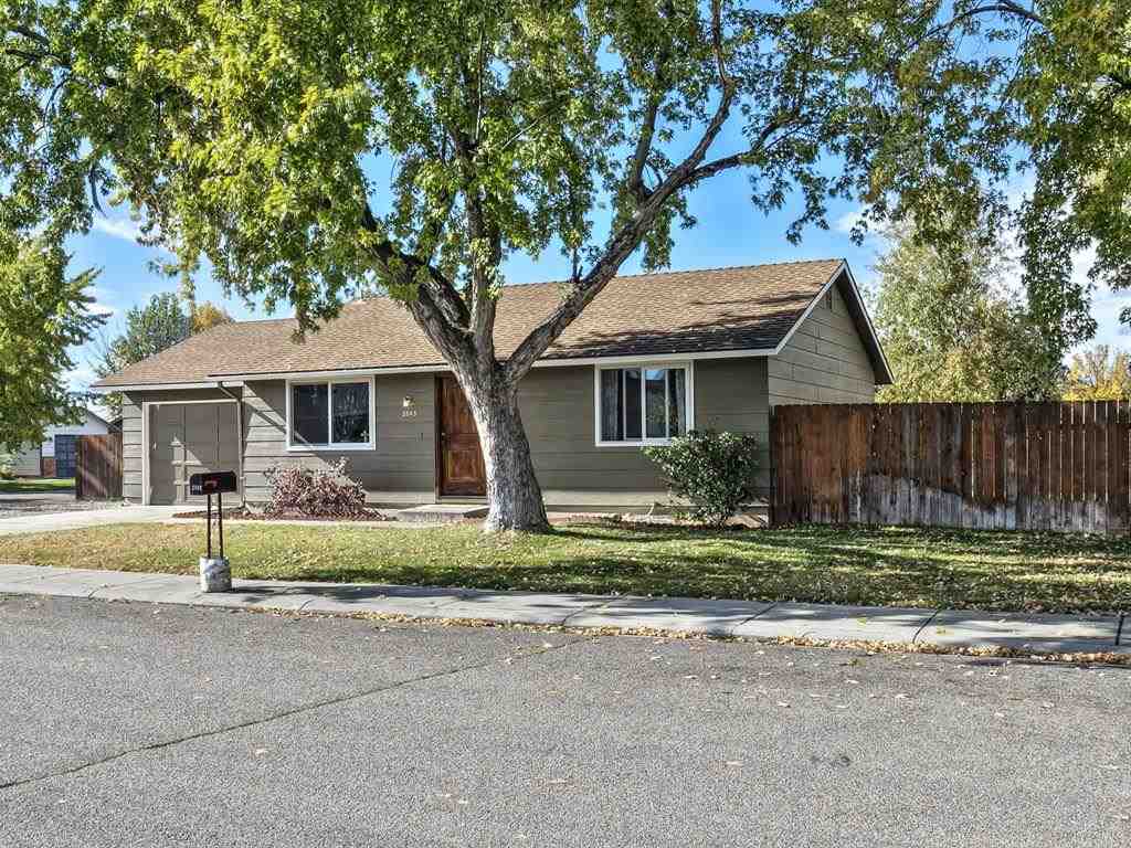 2843 N Cribbens Ave, Boise, ID 83713 photo 1