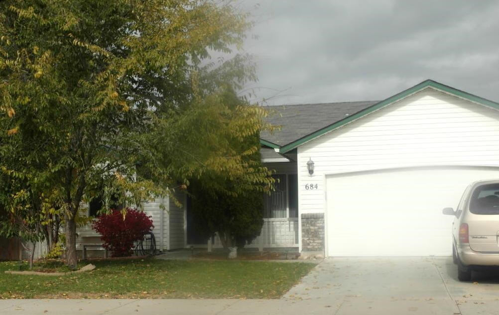 684 E Full Moon St, Kuna, ID 83634 photo 1