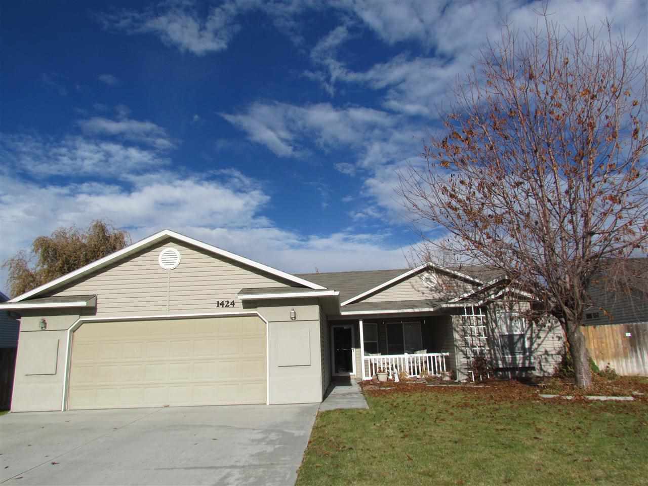 1424 W Young Ave, Nampa, ID 83651 photo 1