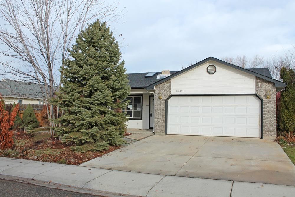 10766 W Hazelwood Dr, Star, ID 83669 photo 1