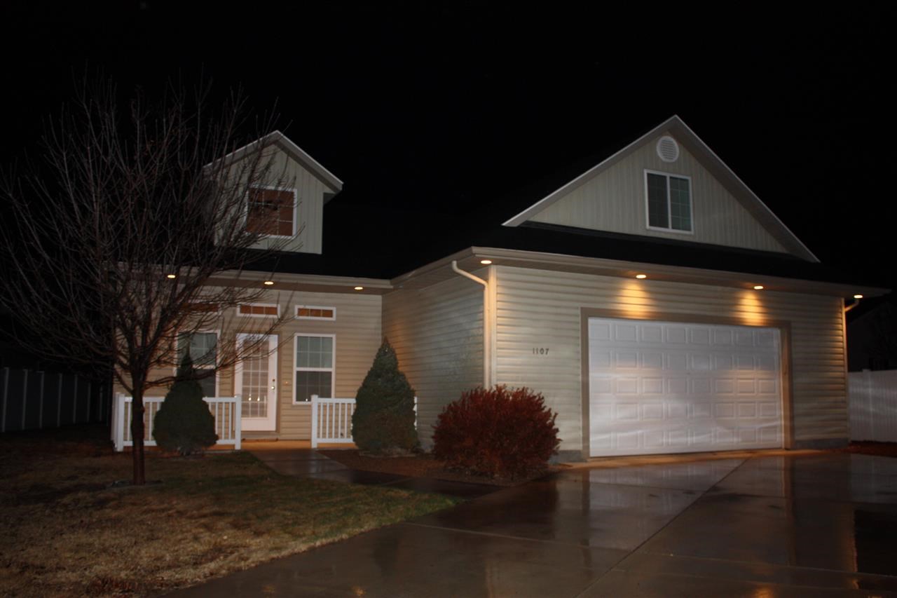 1107 Bailey Ave, Filer, ID 83328 photo 1