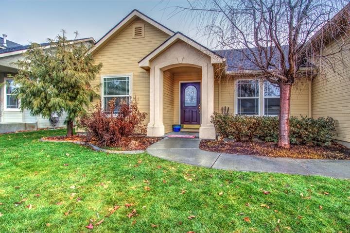 2950 N Blue Springs Ave, Meridian, ID 83646 photo 1