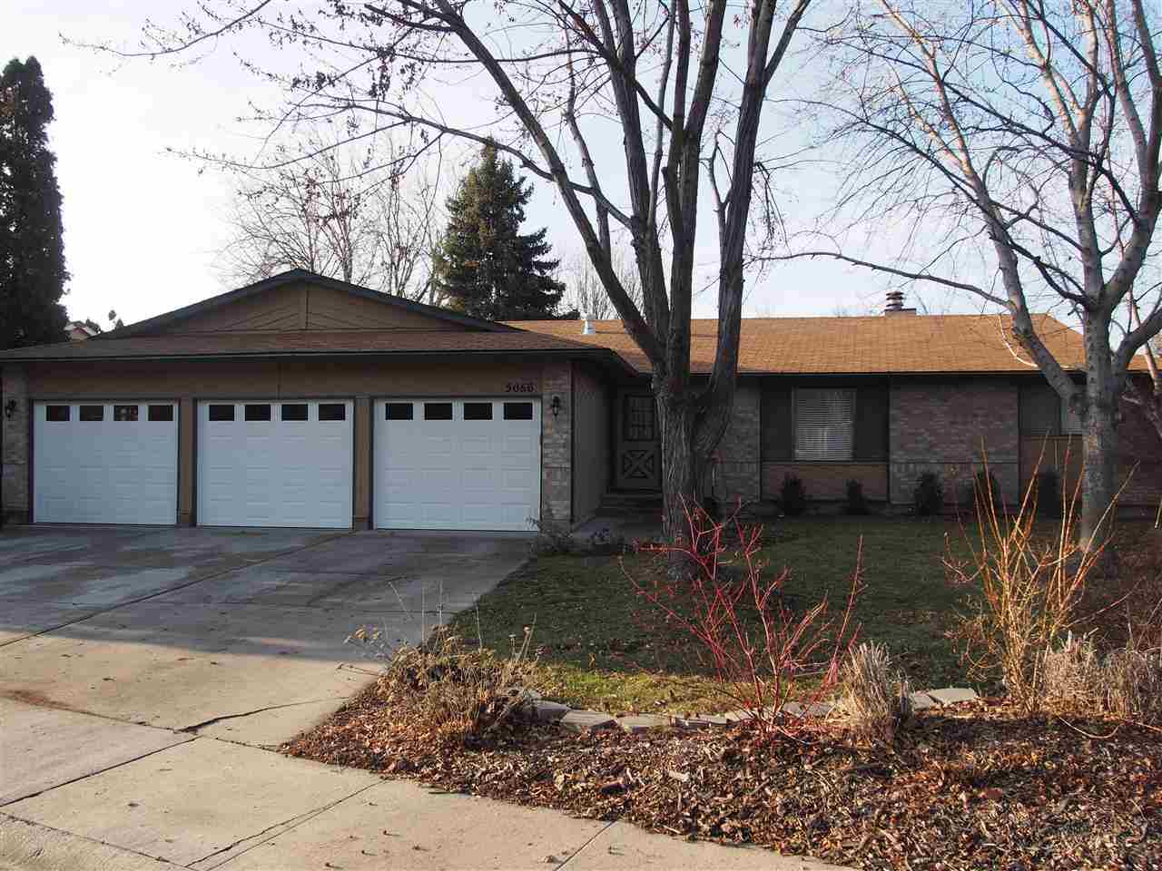 5056 W Harbourview Dr, Boise, ID 83703 photo 1