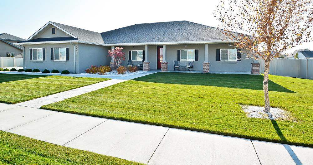 8061 E Australis Dr, Nampa, ID 83687 photo 1