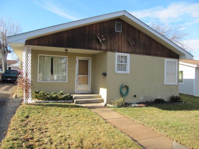 621 9th Ave N, Buhl, ID 83316 photo 1
