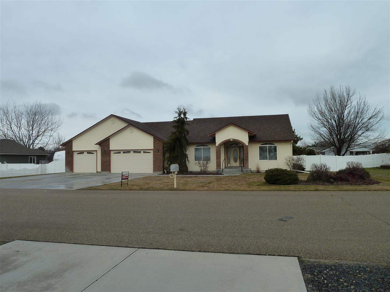 3420 E Brenan Dr, Nampa, ID 83686 photo 1