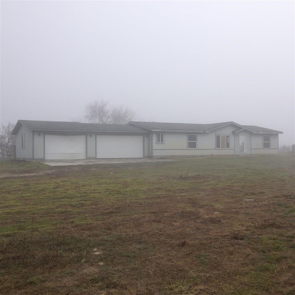 30388 Pet Ln, Parma, ID 83660 photo 1