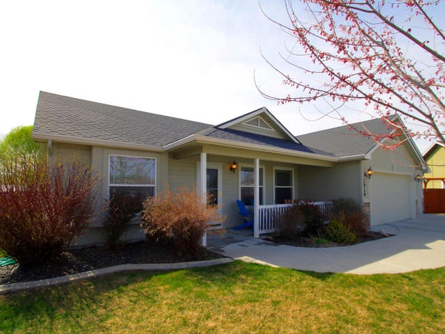 2929 N Timberfalls Pl, Meridian, ID 83646 photo 1