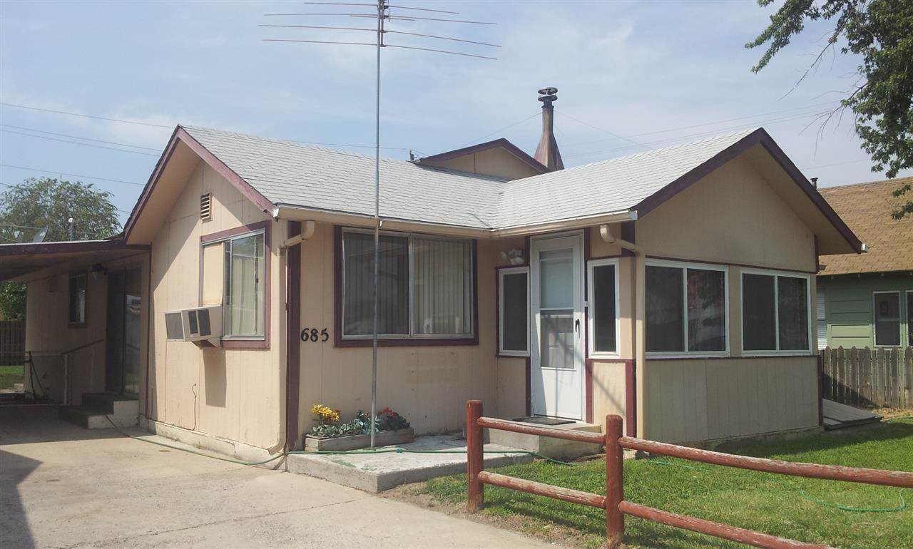 685 N Oregon St, Ontario, OR 97914 photo 1