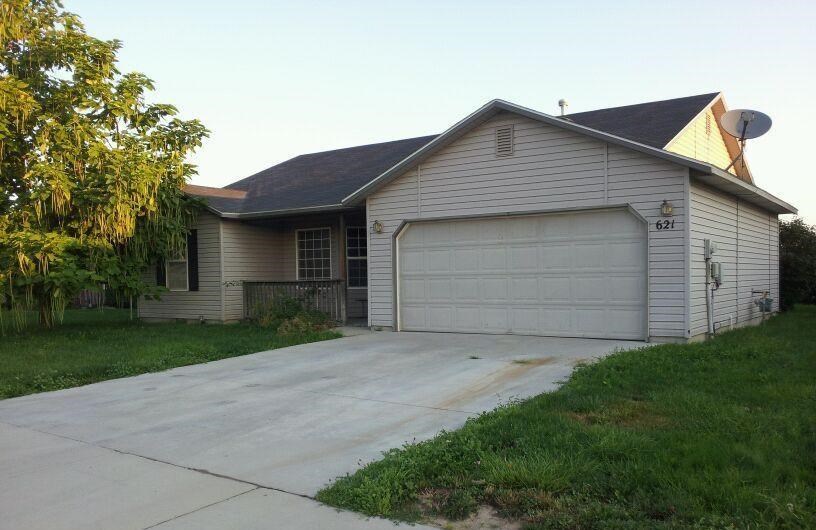 621 Laster, Caldwell, ID 83605 photo 1