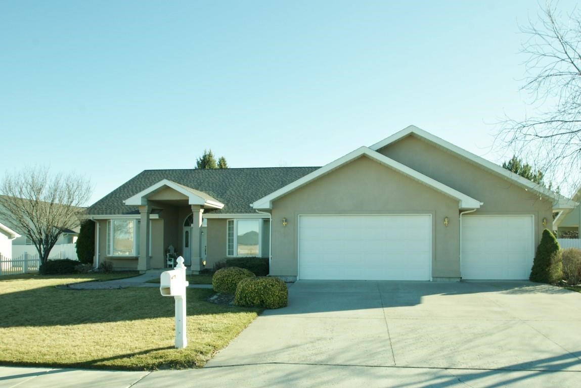 2112 Candleridge Dr, Twin Falls, ID 83301 photo 1