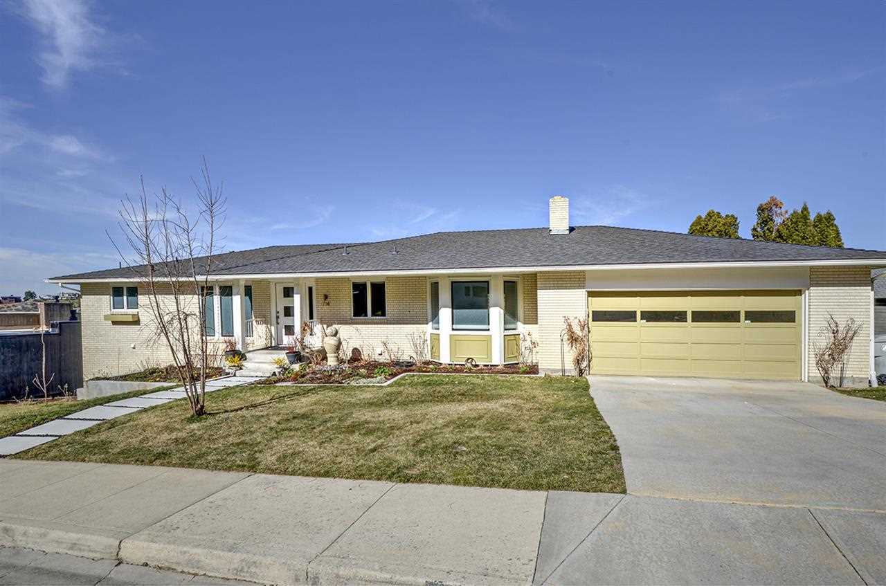 714 E Hearthstone Dr, Boise, ID 83702 photo 1