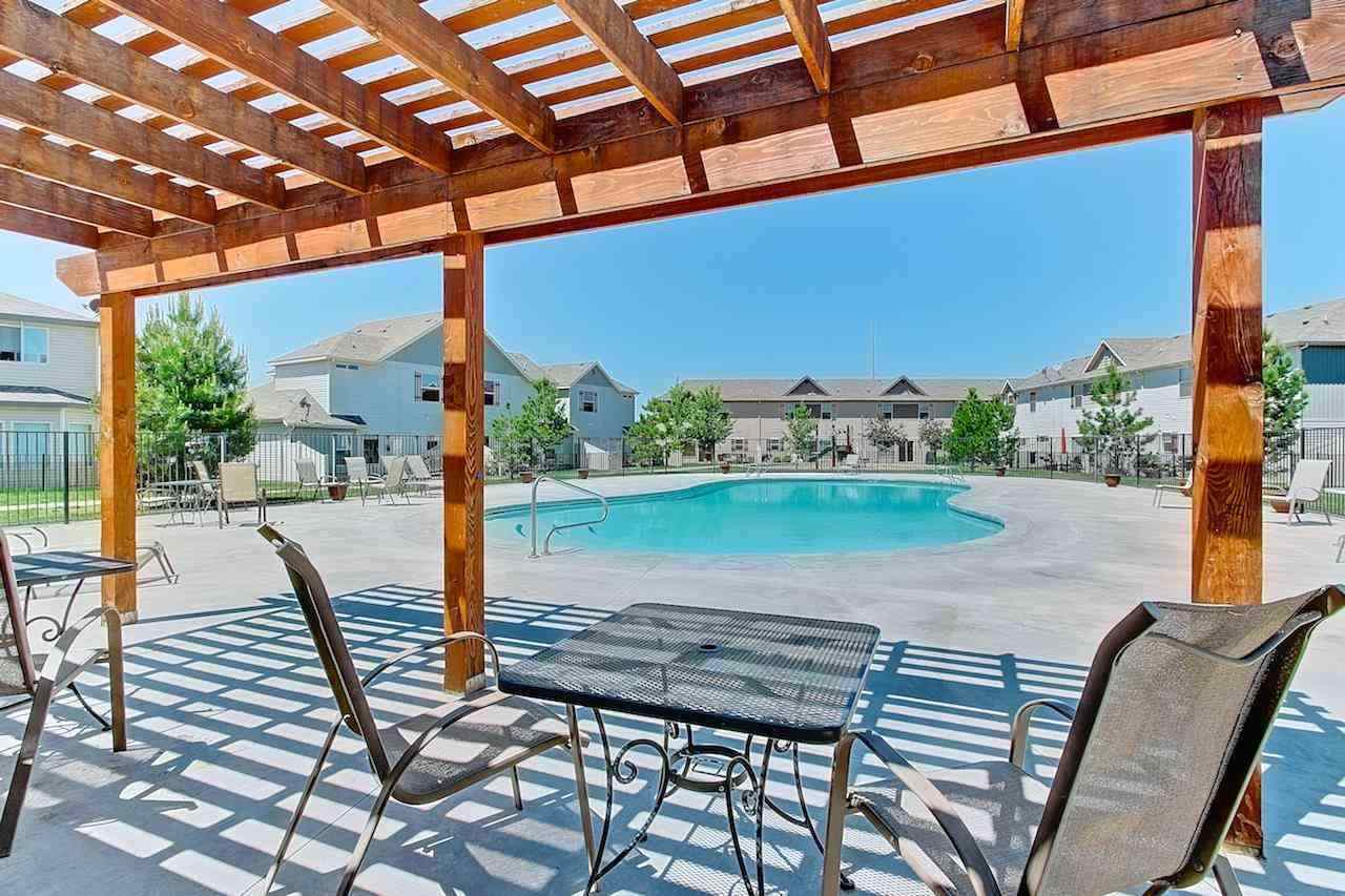 8695 W Pine Valley Ln, Boise, ID 83709 photo 1