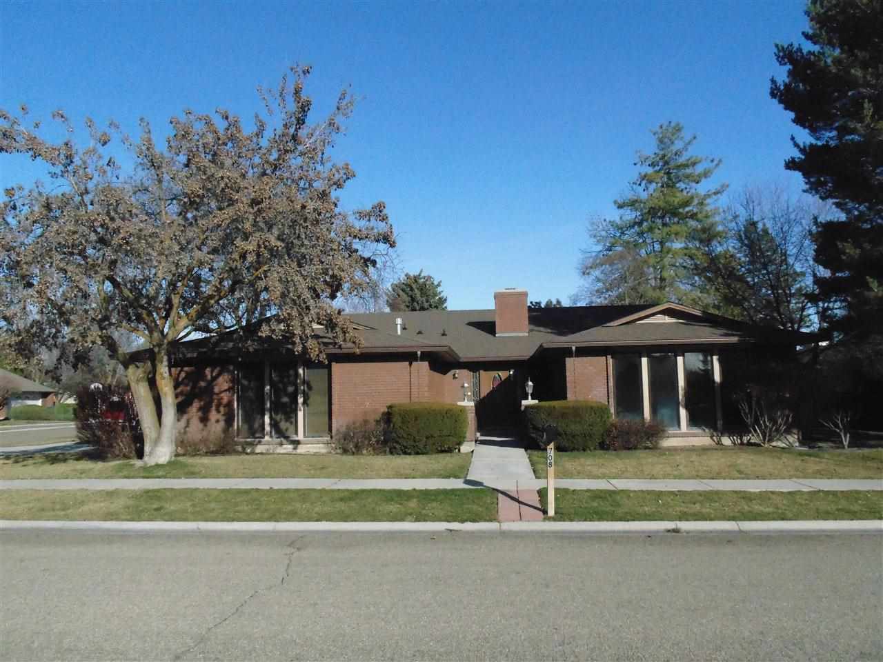 708 N Eagle Hills Way, Eagle, ID 83616 photo 1