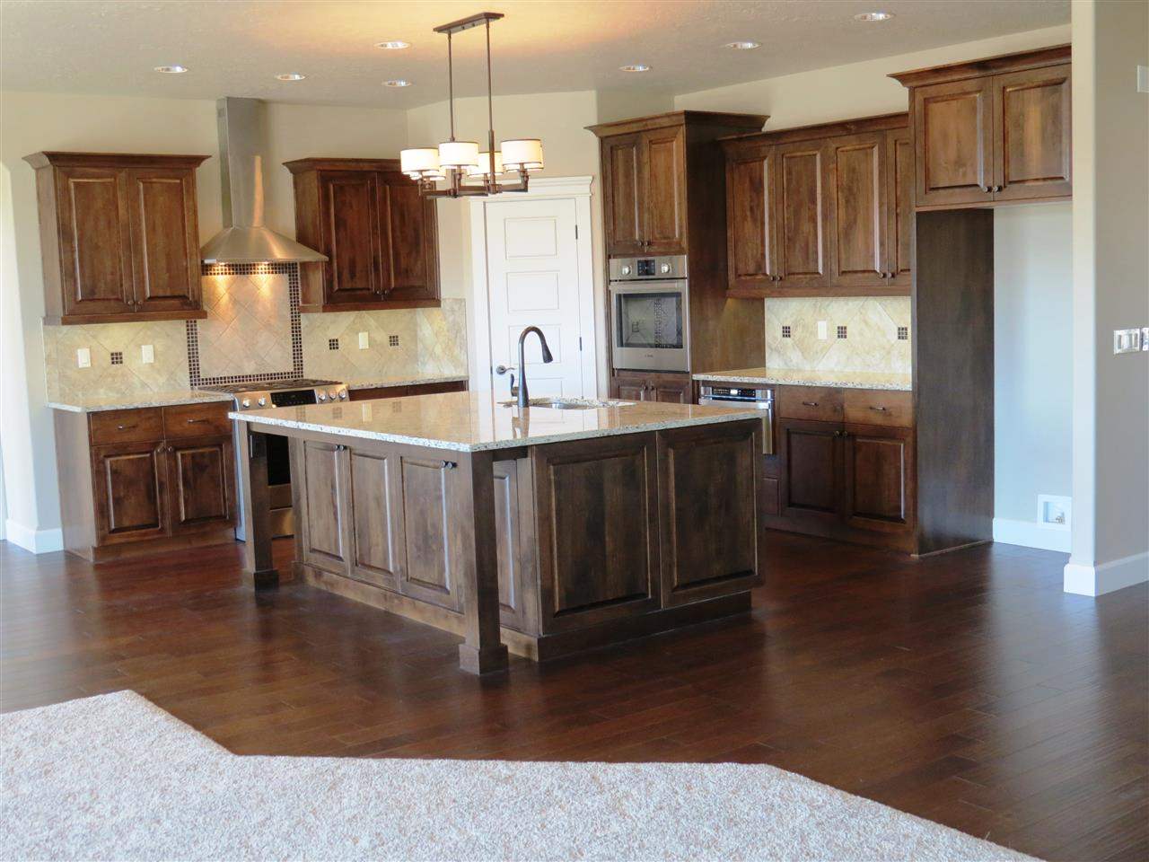 10421 Seville Dr, Nampa, ID 83651 photo 1