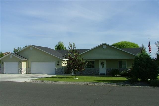 504 Valley Cir, Hagerman, ID 83332 photo 1