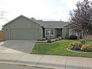 2125 E Chateau Dr, Meridian, ID 83646 photo 1