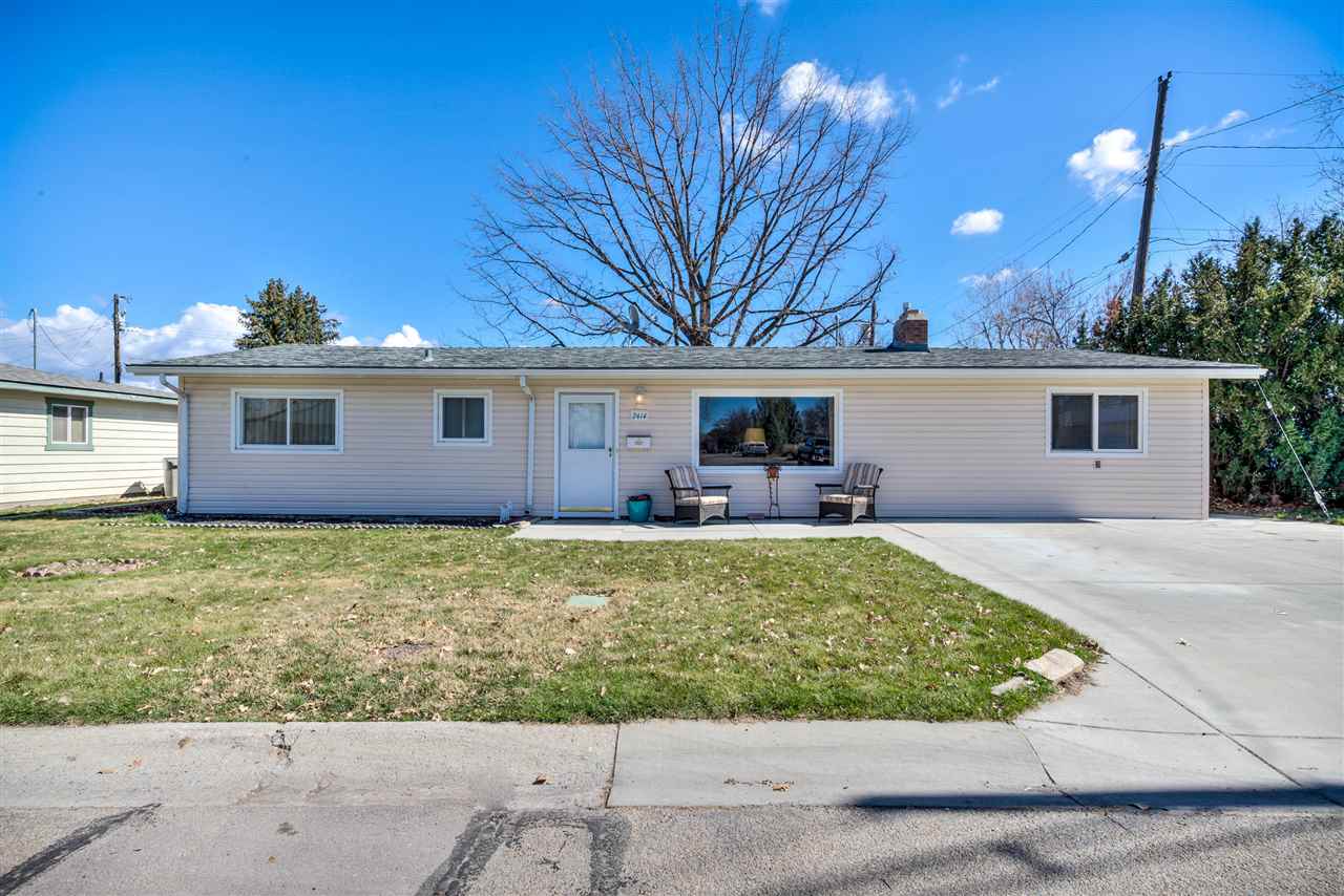 2414 S Broxon St, Boise, ID 83705 photo 1