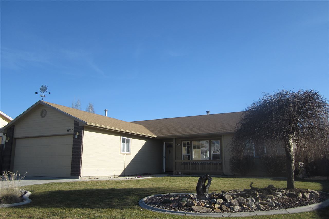 1837 E Cougar Creek Dr, Meridian, ID 83646 photo 1