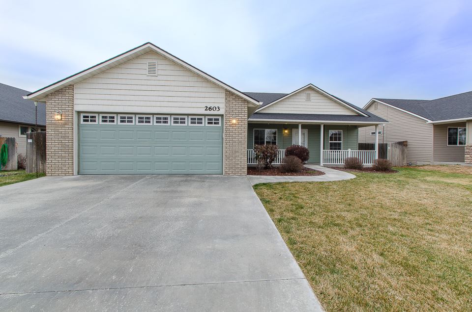 2603 Autumncrest St, Caldwell, ID 83607 photo 1
