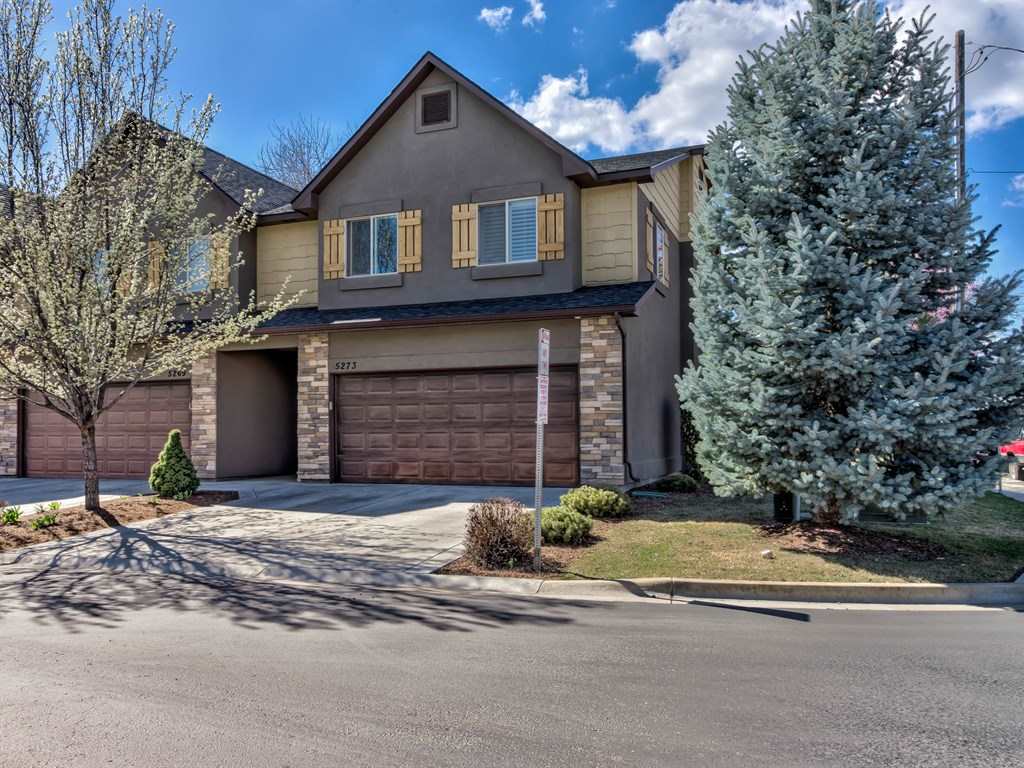 5273 W Morris Hill Rd, Boise, ID 83706 photo 1