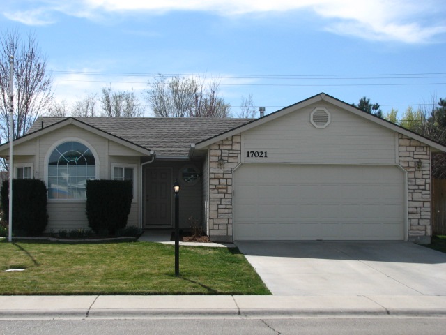 17021 N Lyonsdale Pl, Nampa, ID 83687 photo 1