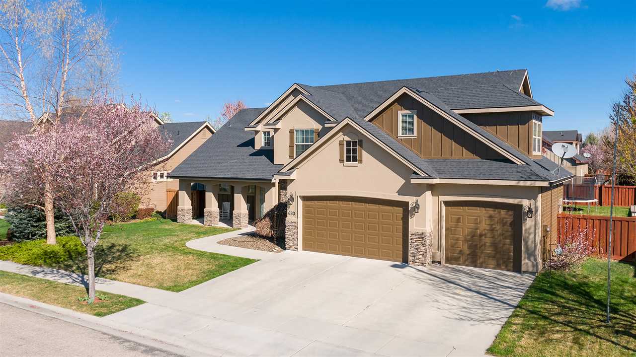 680 E Havasupai St, Meridian, ID 83646 photo 1