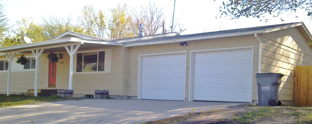 121 Quicksilver St, Hagerman, ID 83332 photo 1