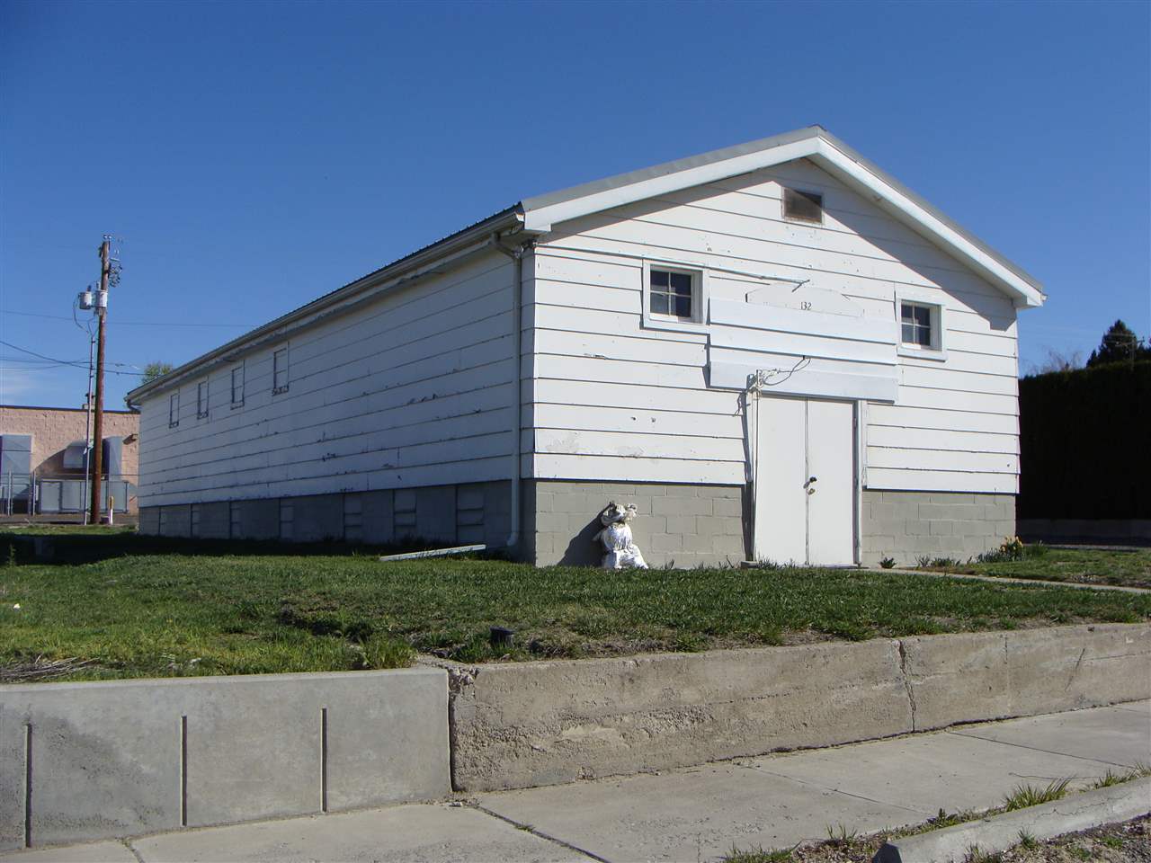 132 E Ave B, Jerome, ID 83338 photo 1