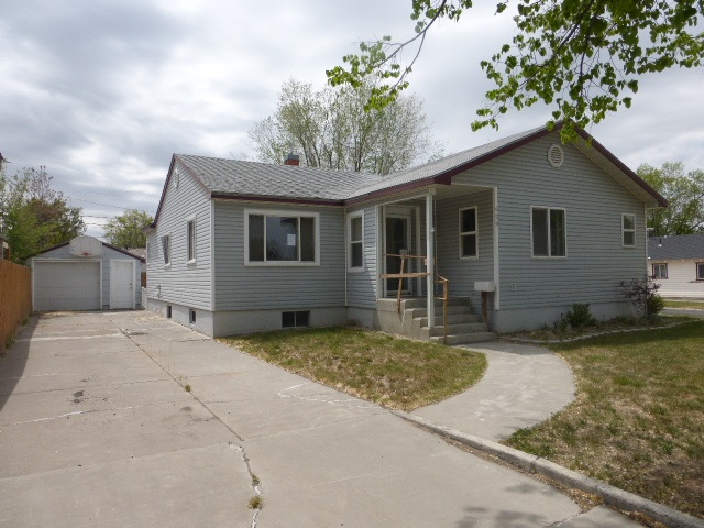 629 8th Ave N, Buhl, ID 83316 photo 1