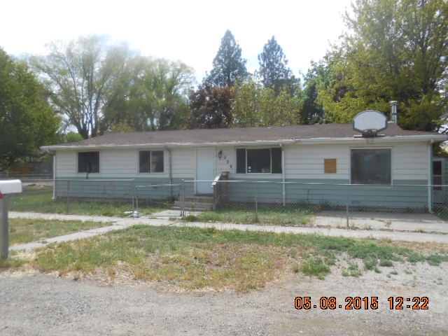 529 3rd Ave E, Gooding, ID 83330 photo 1