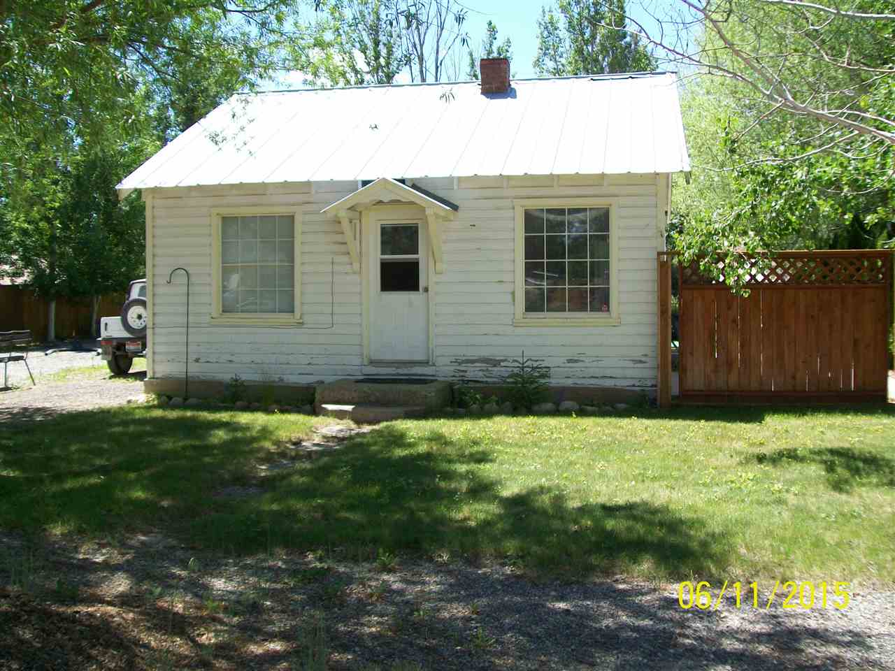 202 E Willow Ave, Fairfield, ID 83327 photo 1