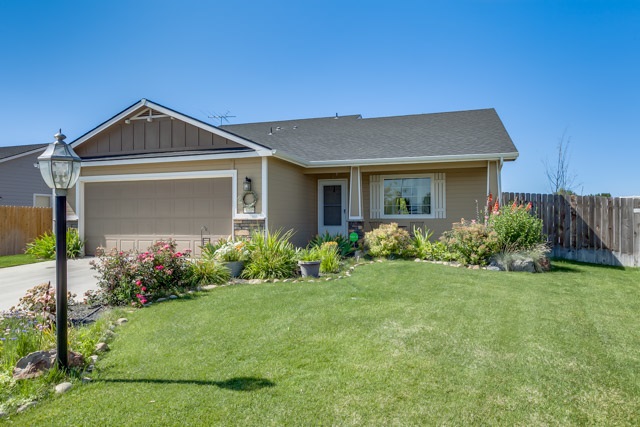 1109 Mcintosh, Caldwell, ID 83607 photo 1