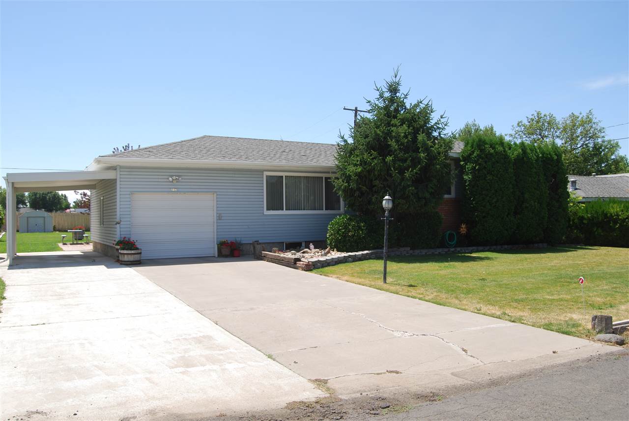117 Juniper St, Buhl, ID 83316 photo 1