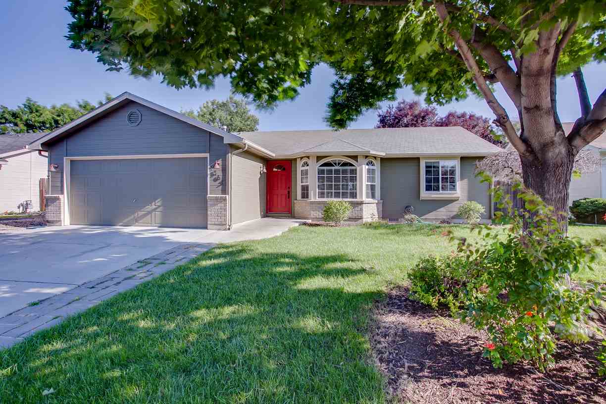 1365 E Drucker St, Meridian, ID 83642 photo 1