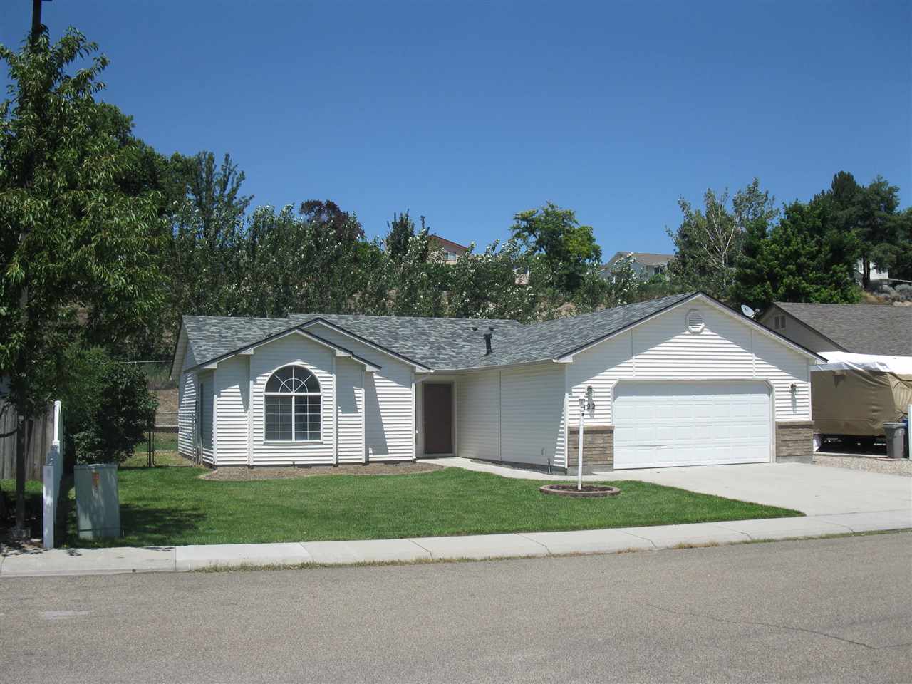 822 Monarch, Eagle, ID 83616 photo 1